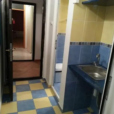 Apartment Cazare Garsoniere - Zona Luna Park Prichindel Neptun