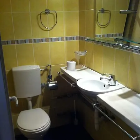 Apartment Cazare Garsoniere - Zona Luna Park Prichindel Neptun