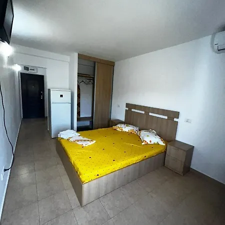 Cazare Garsoniere - Zona Luna Park Prichindel Apartment Neptun